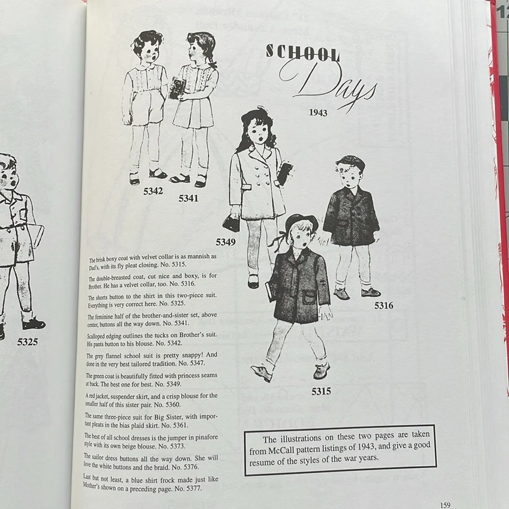 Sewing 20th Century Dolls (clothes), 100 plus projects / Johana Gast Anderton